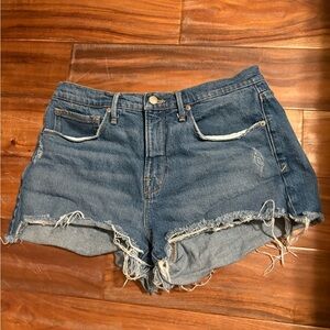 Good American Distressed Denim Cutoff Shorts – Size 6/28